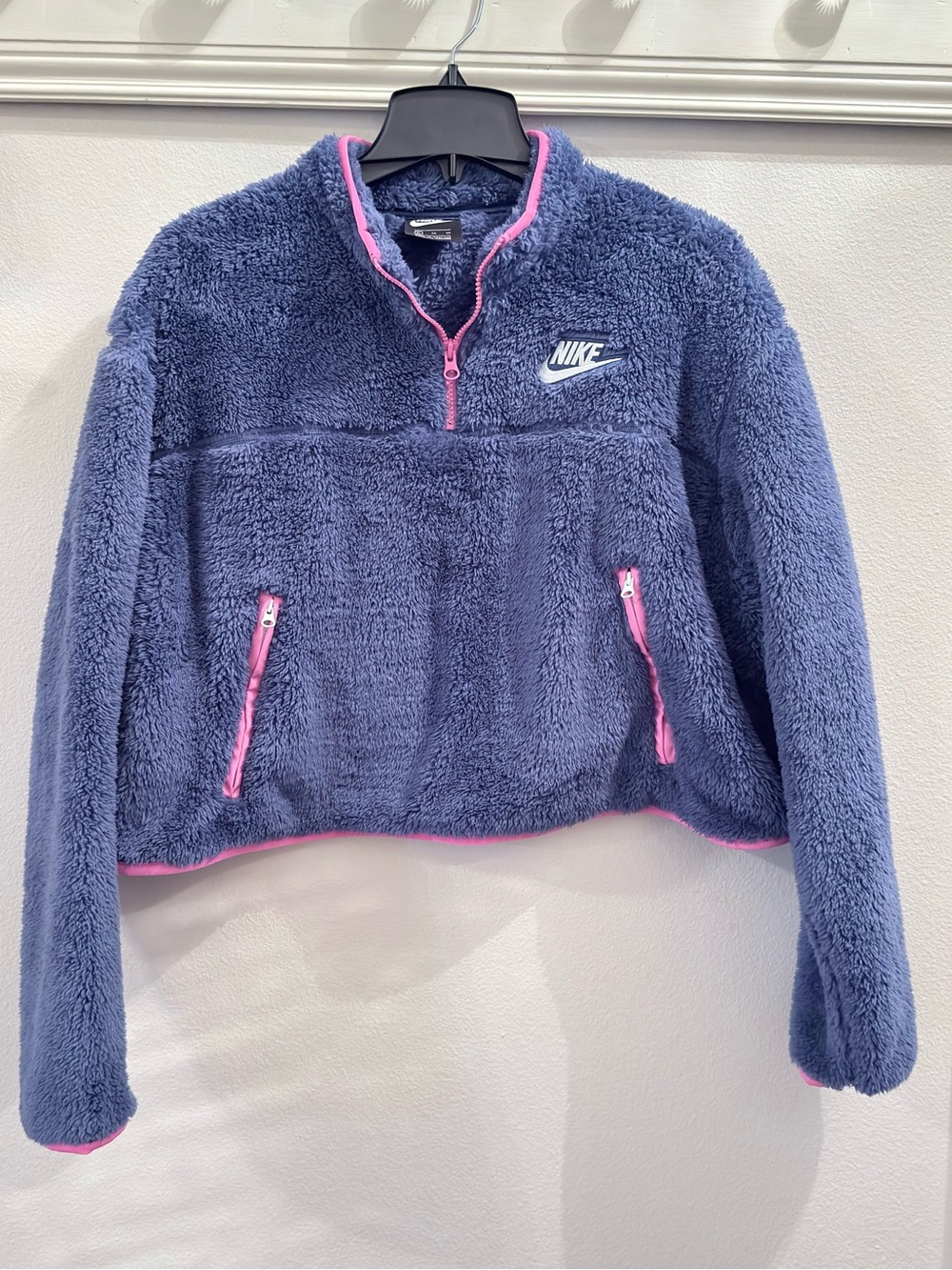 Nike Sportswear Women's Sherpa Plush Fleece 1/4-Zip Cropped Sweatshirt - XL